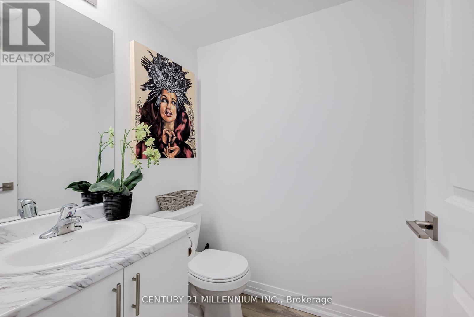 102 - 6705 Cropp Street E Property Photo 22