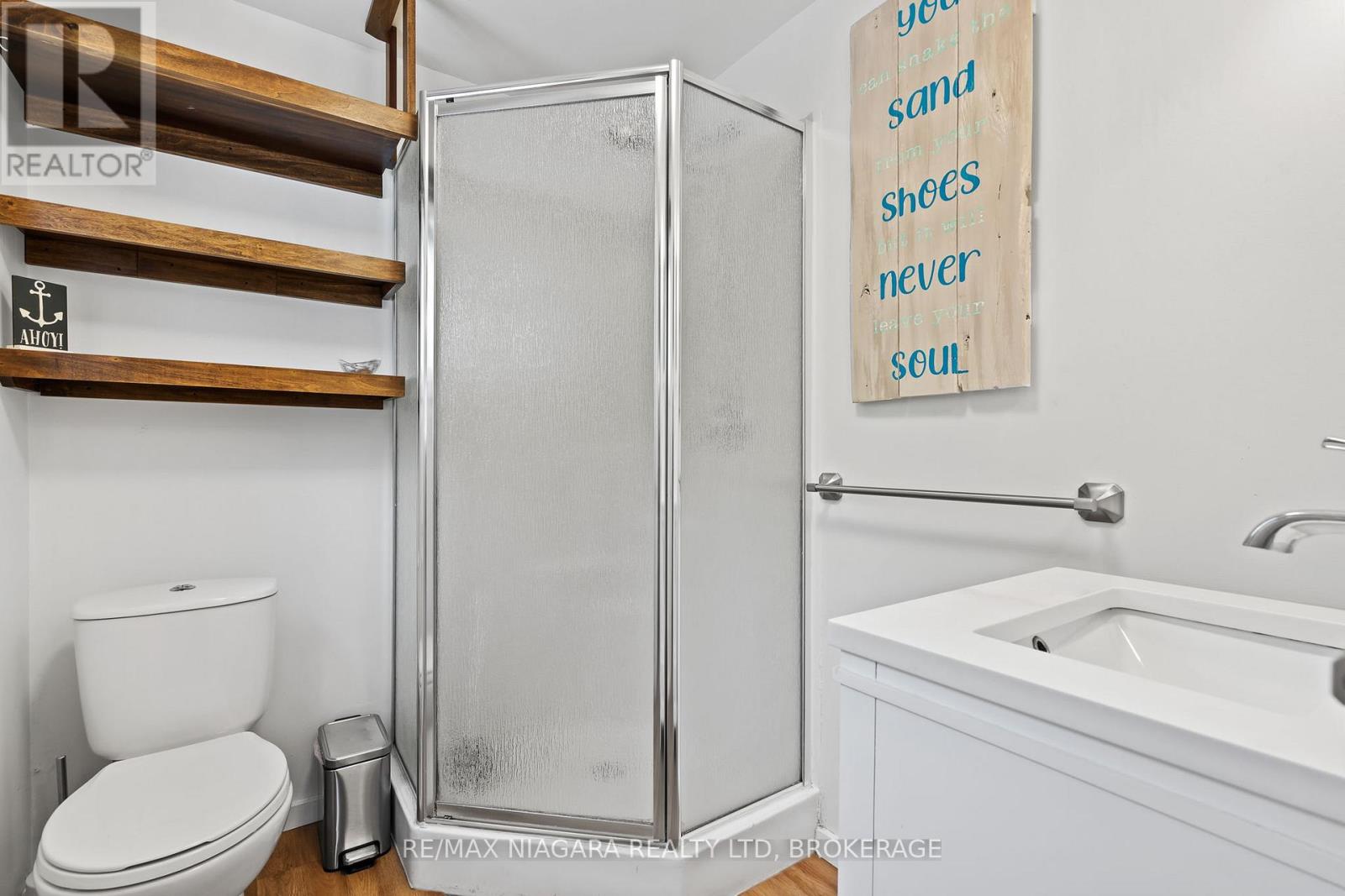 12343 Lakeshore Road Property Photo 17