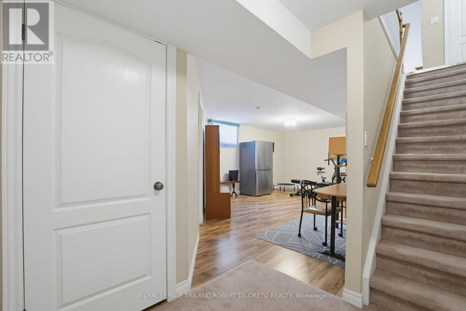 9989 Oxbow Drive Property Photo 27