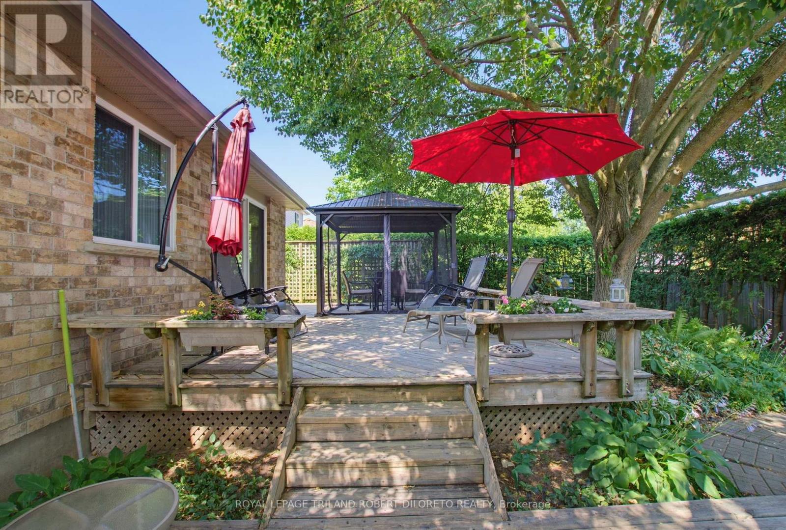 9989 Oxbow Drive Property Photo 35
