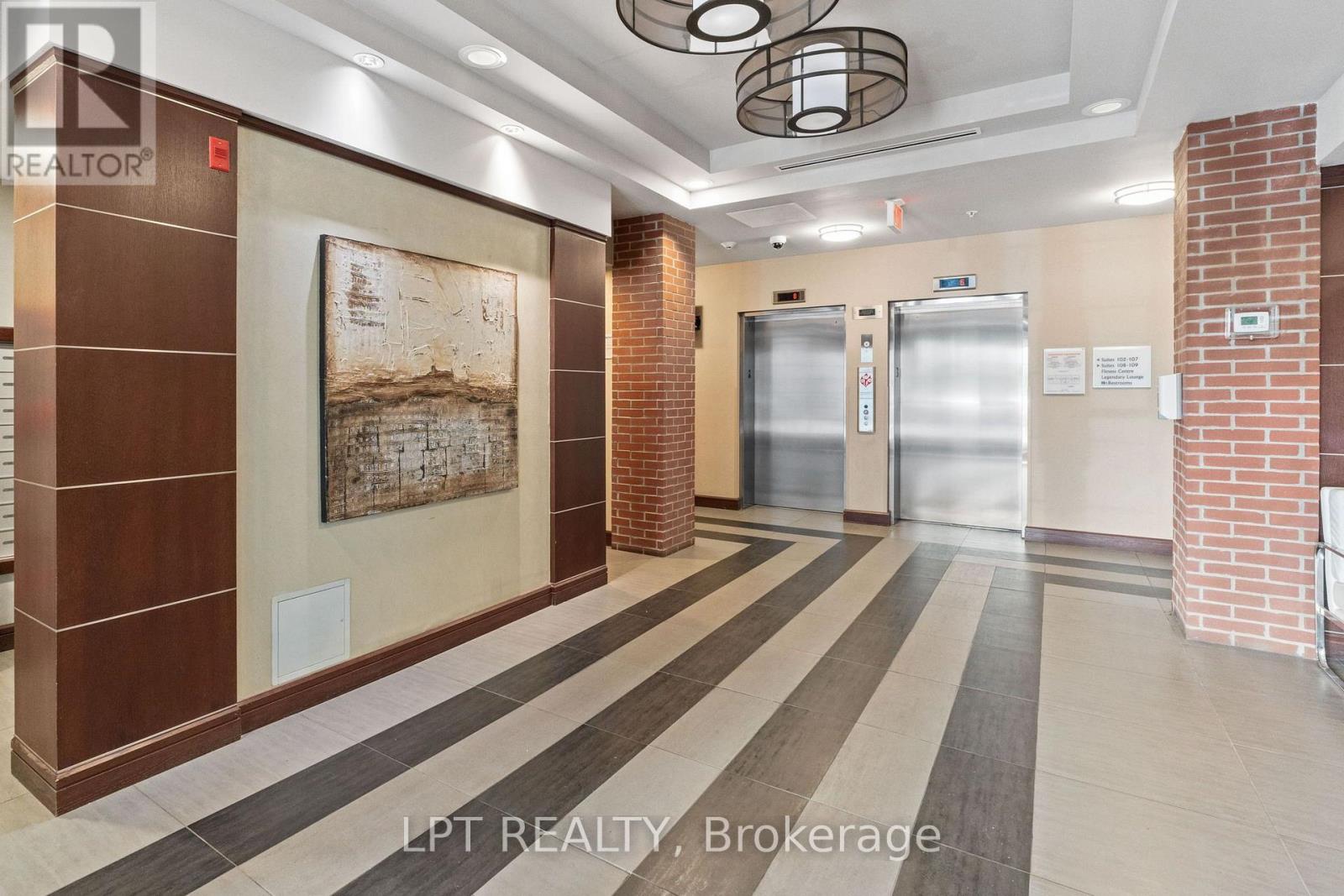 707 - 555 Anand Private Property Photo 9