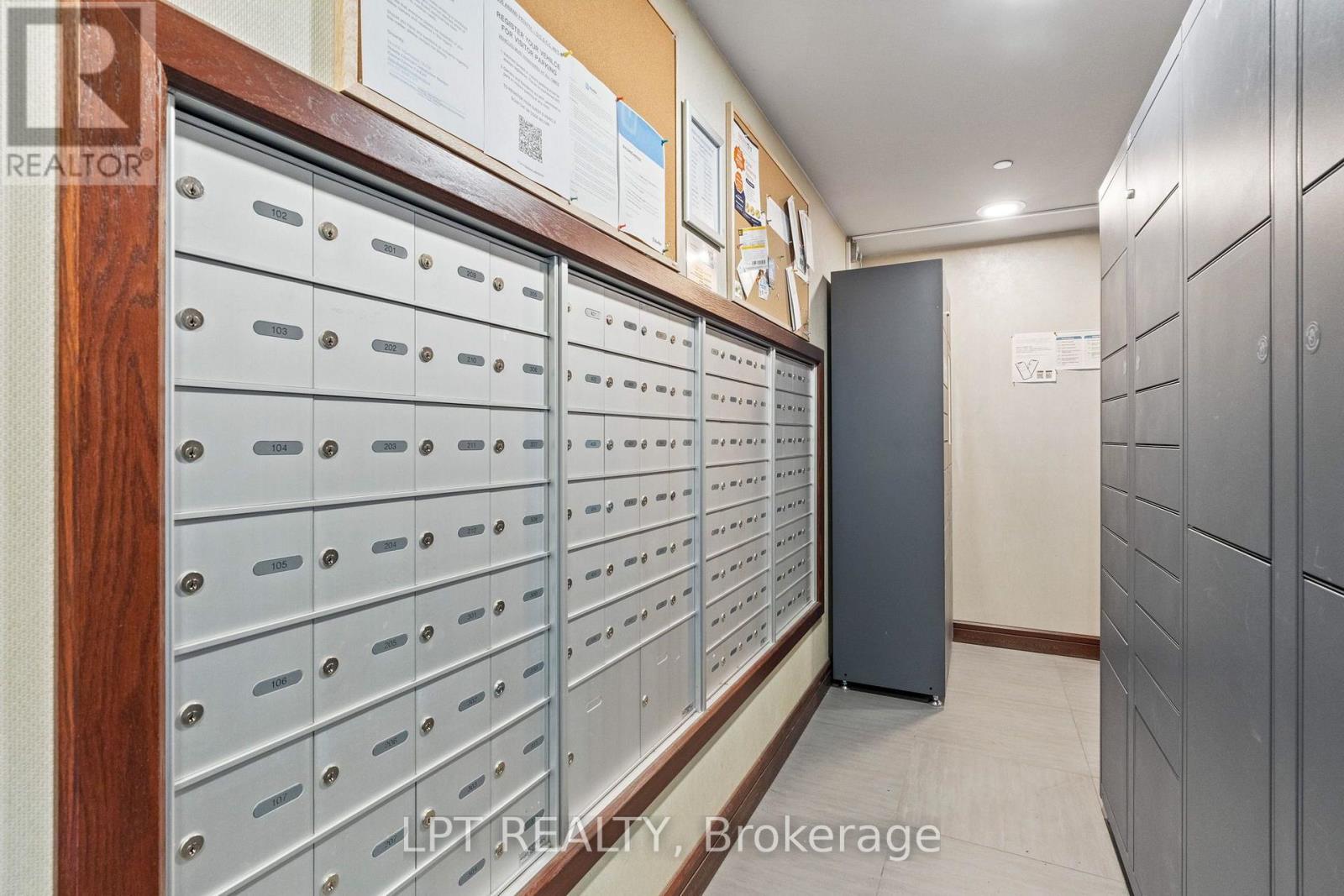 707 - 555 Anand Private Property Photo 10