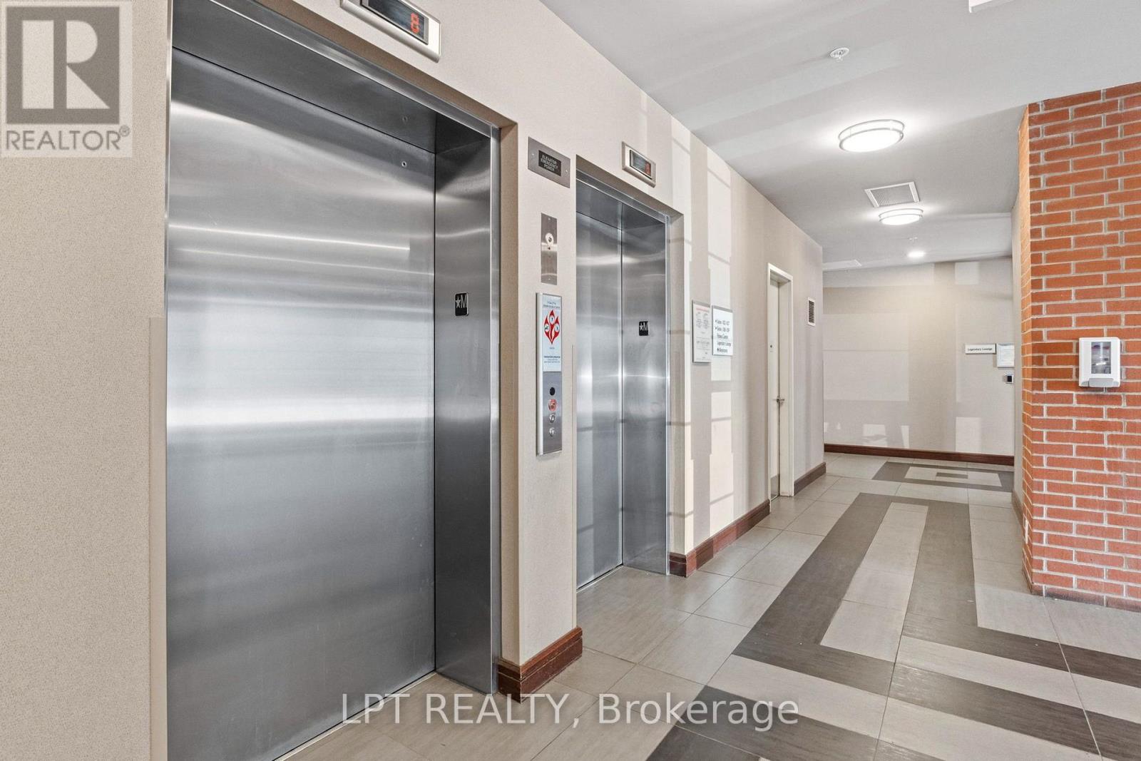 707 - 555 Anand Private Property Photo 11