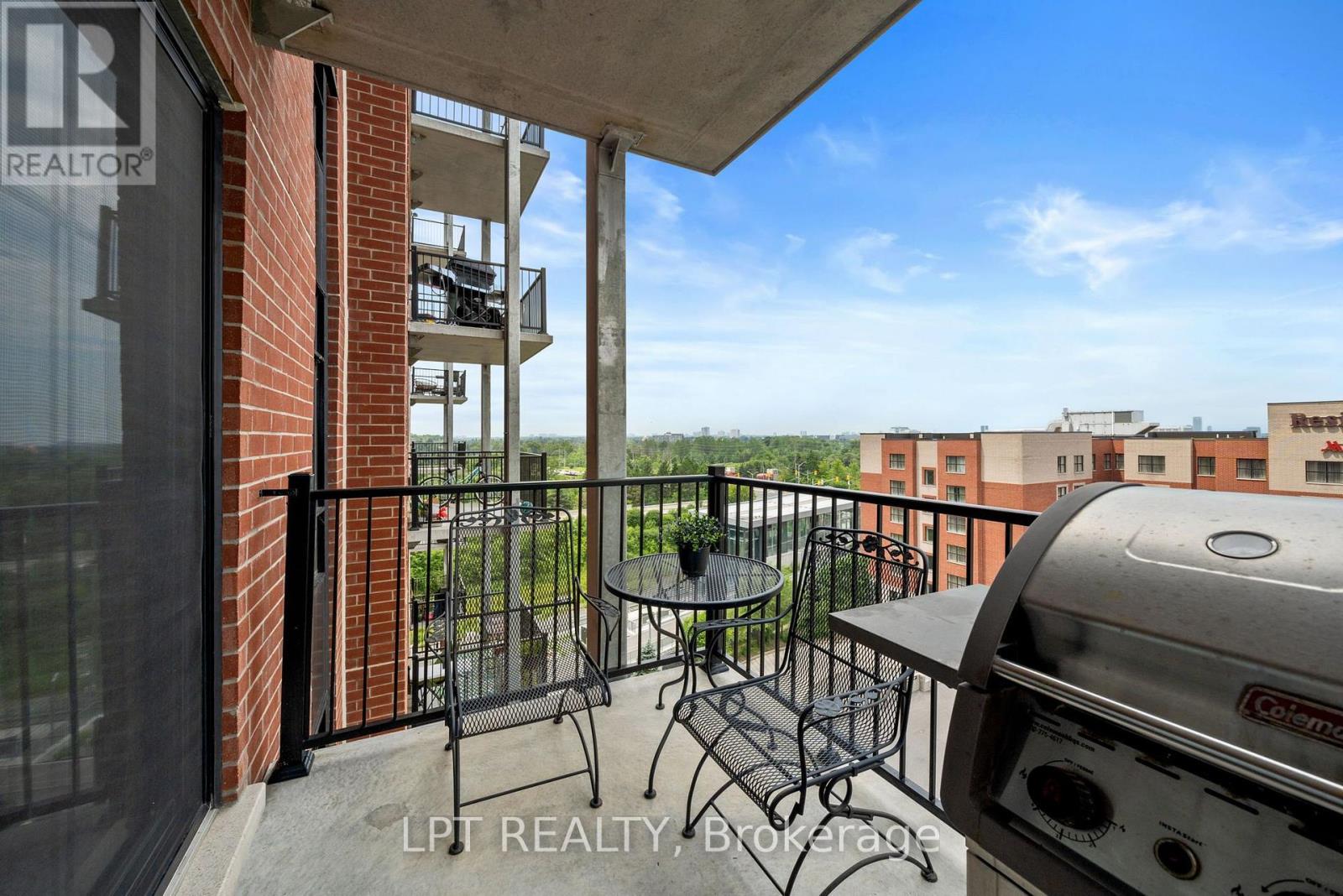 707 - 555 Anand Private Property Photo 34