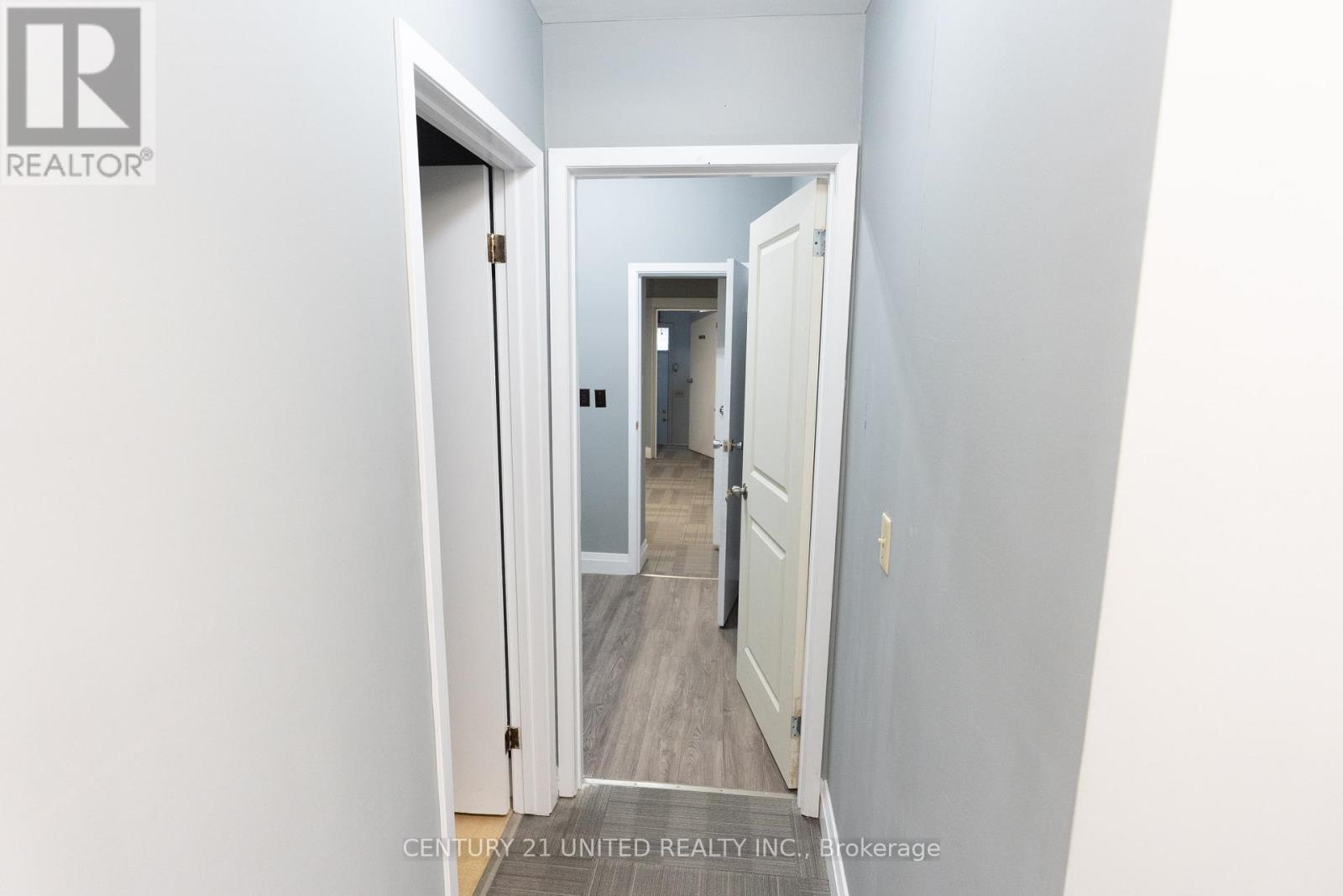 310 Rubidge Street Property Photo 10