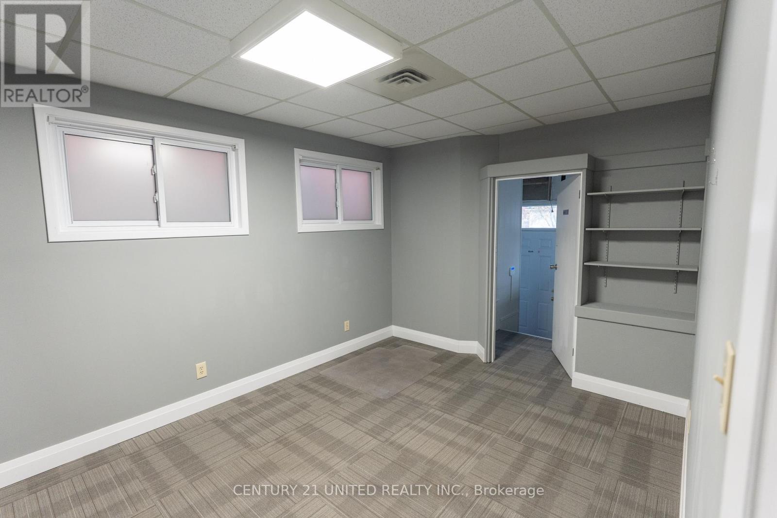 310 Rubidge Street Property Photo 13