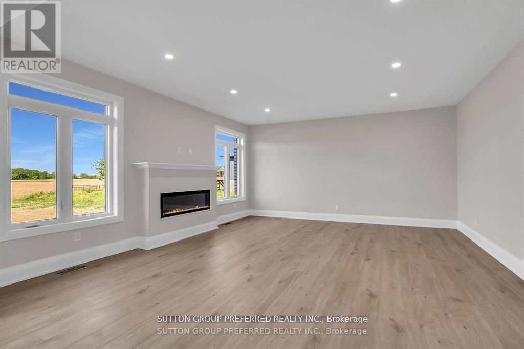 186 Leitch Street Property Photo 8