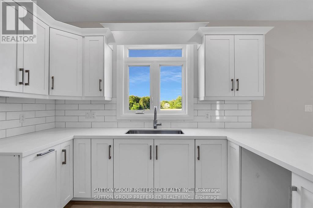 186 Leitch Street Property Photo 13