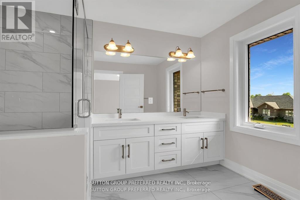 186 Leitch Street Property Photo 23