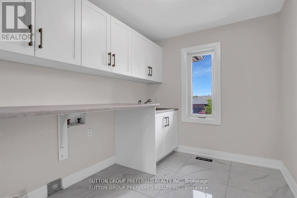 186 Leitch Street Property Photo 32