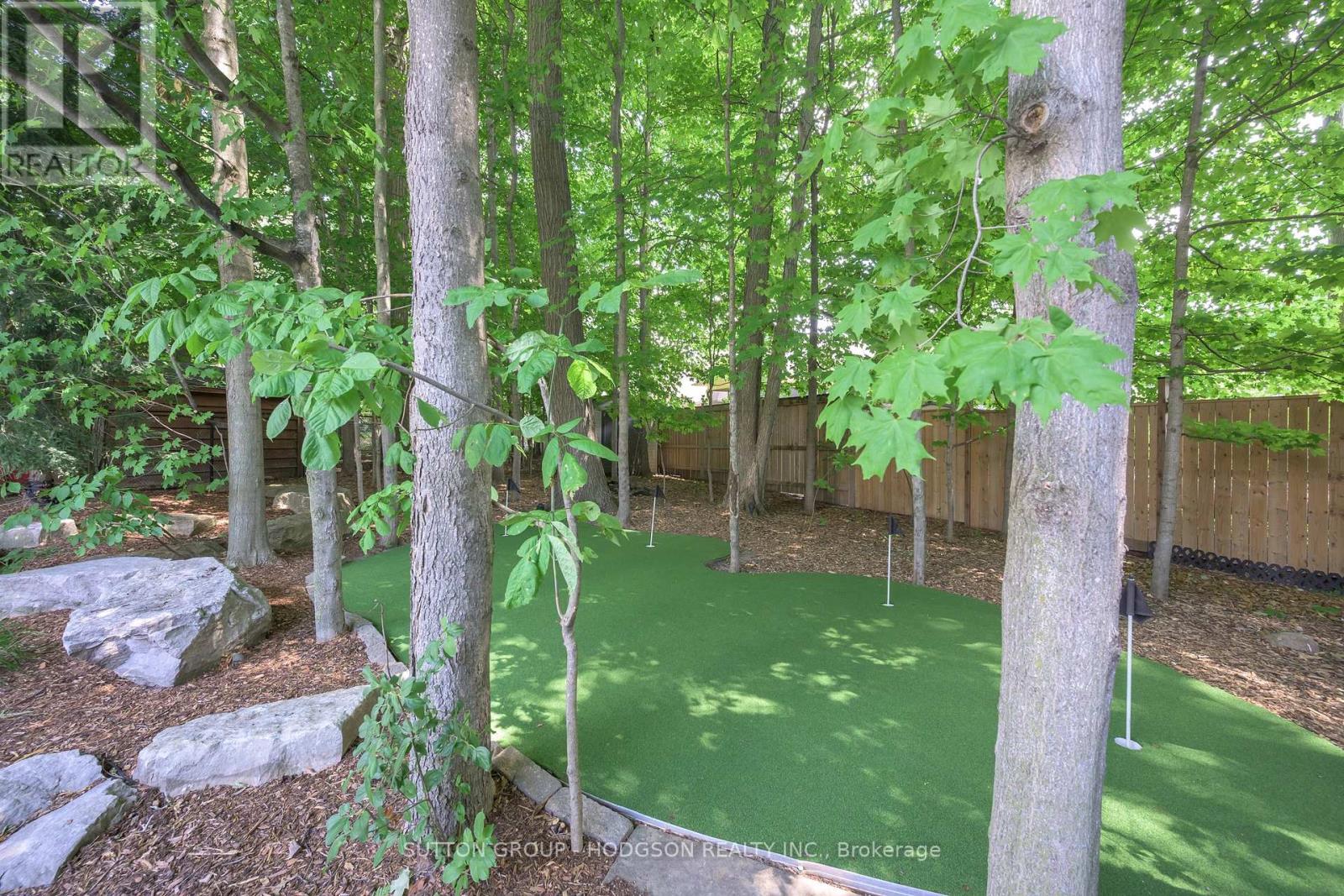 656 Robertson Place Property Photo 29