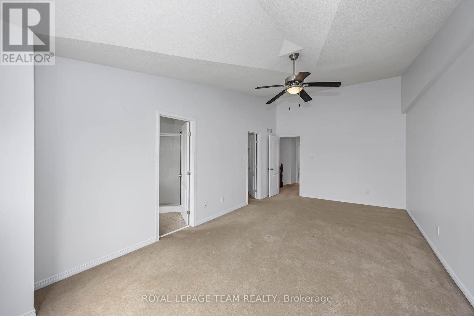 323 Freedom Private Property Photo 18