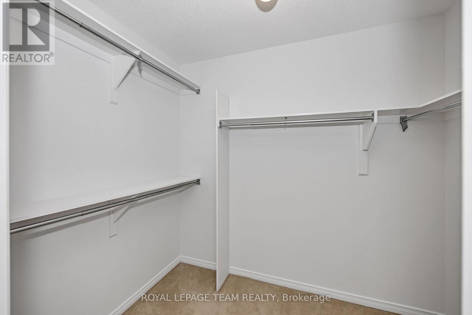 323 Freedom Private Property Photo 21