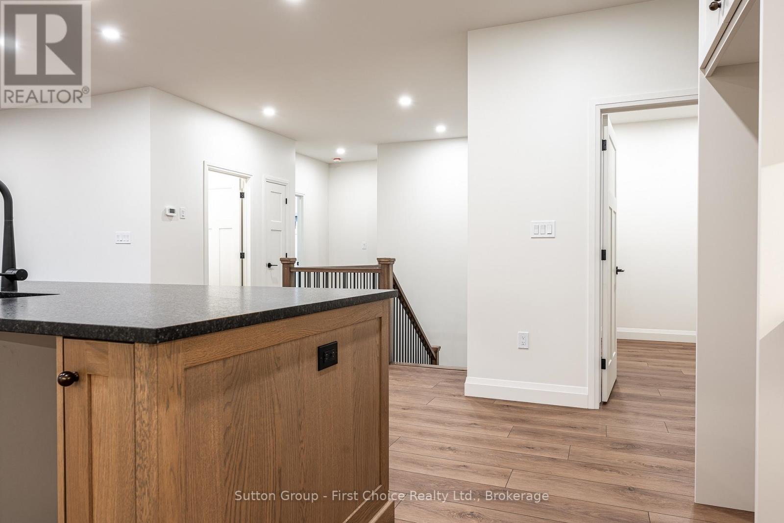 238 Henry Street Property Photo 15