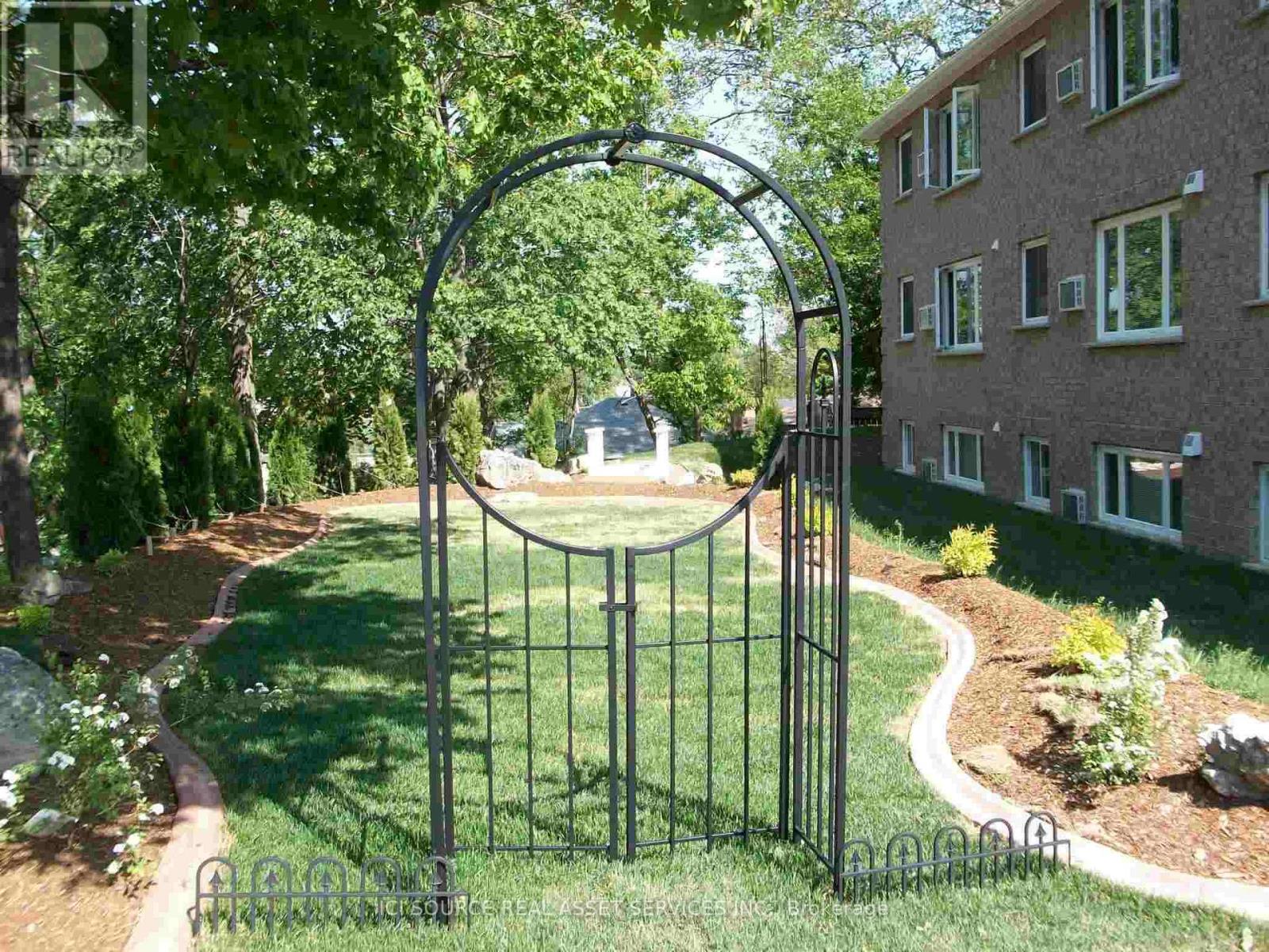 4434 Leader Lane Property Photo 2