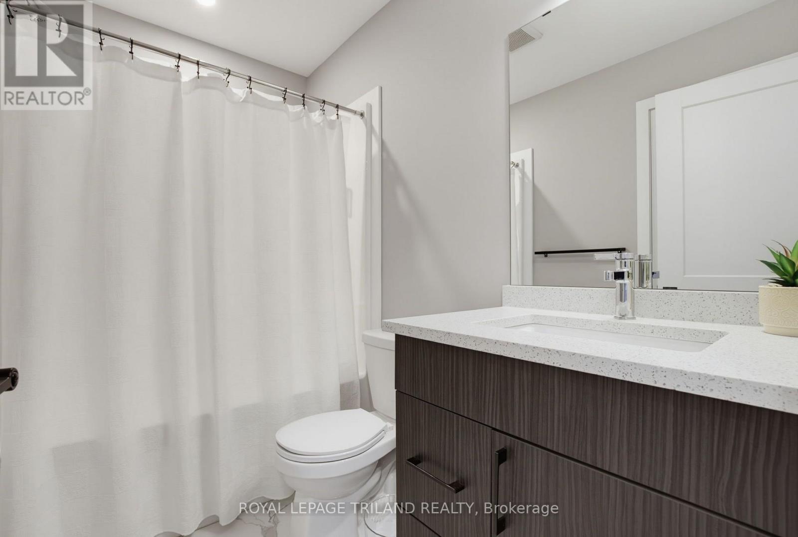 14 - 3557 Colonel Talbot Road Property Photo 17