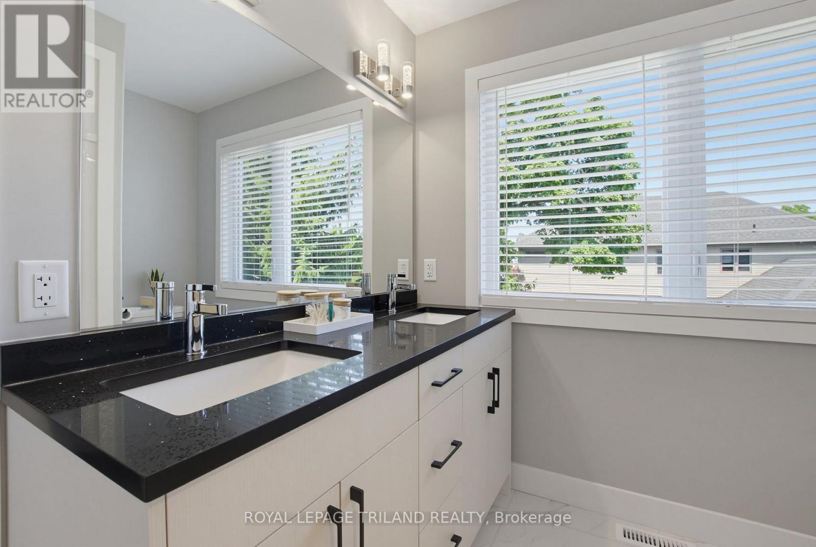 14 - 3557 Colonel Talbot Road Property Photo 25