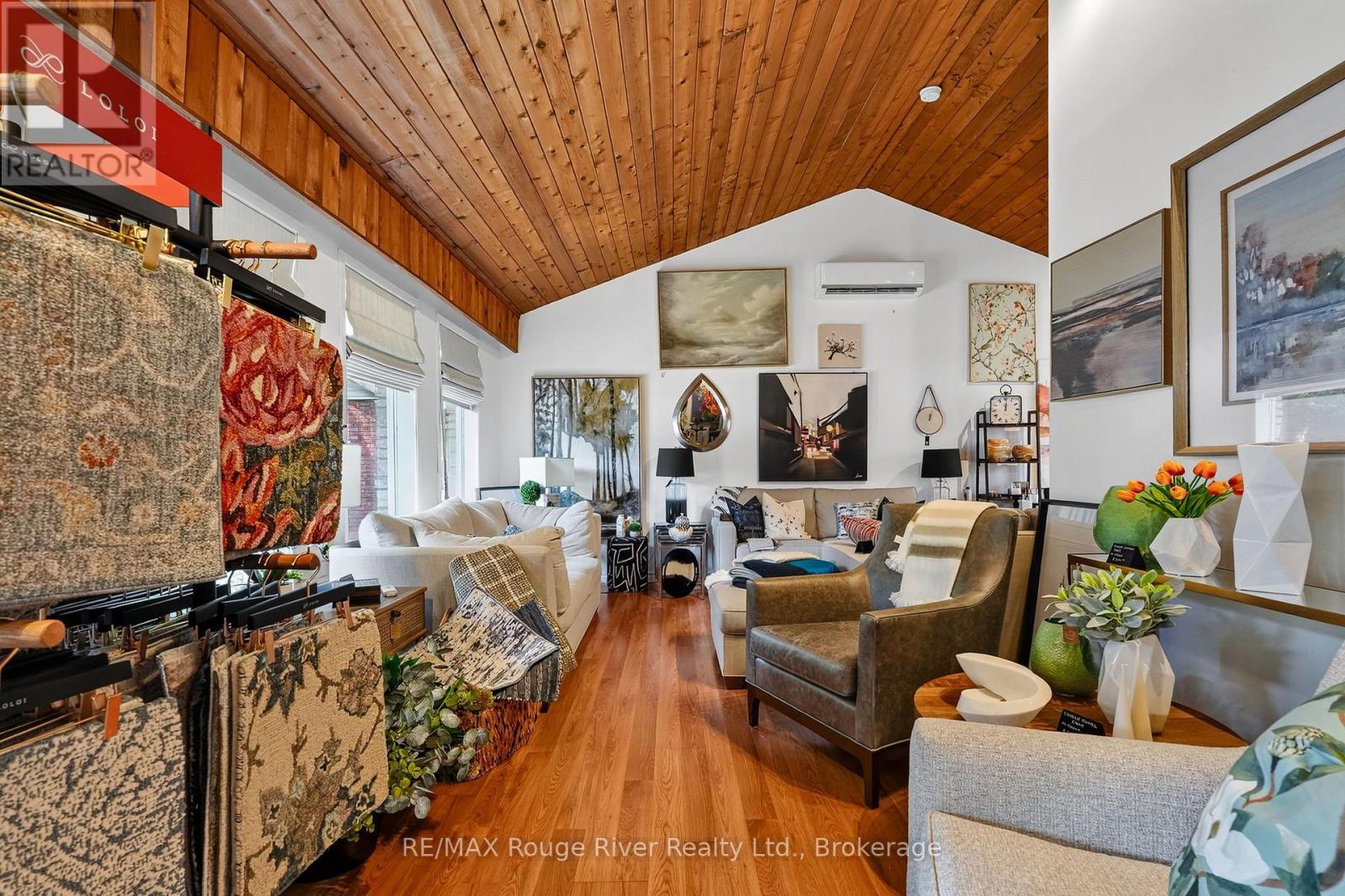 66 Elgin Street W Property Photo 9