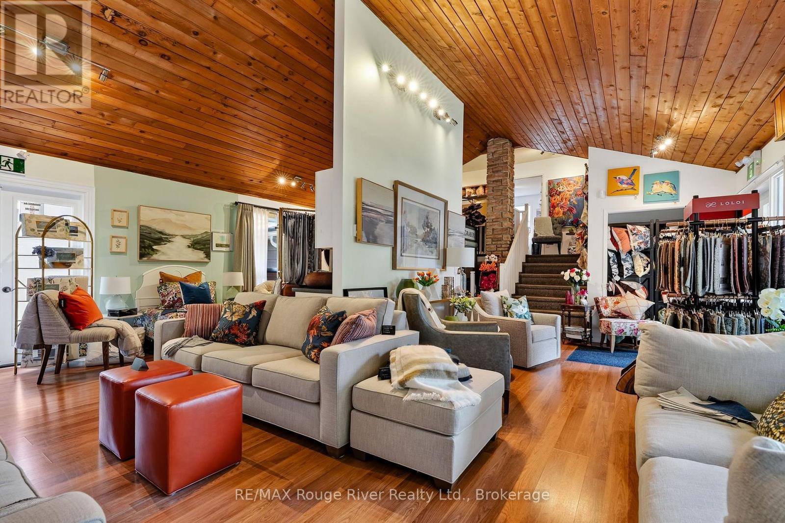 66 Elgin Street W Property Photo 11