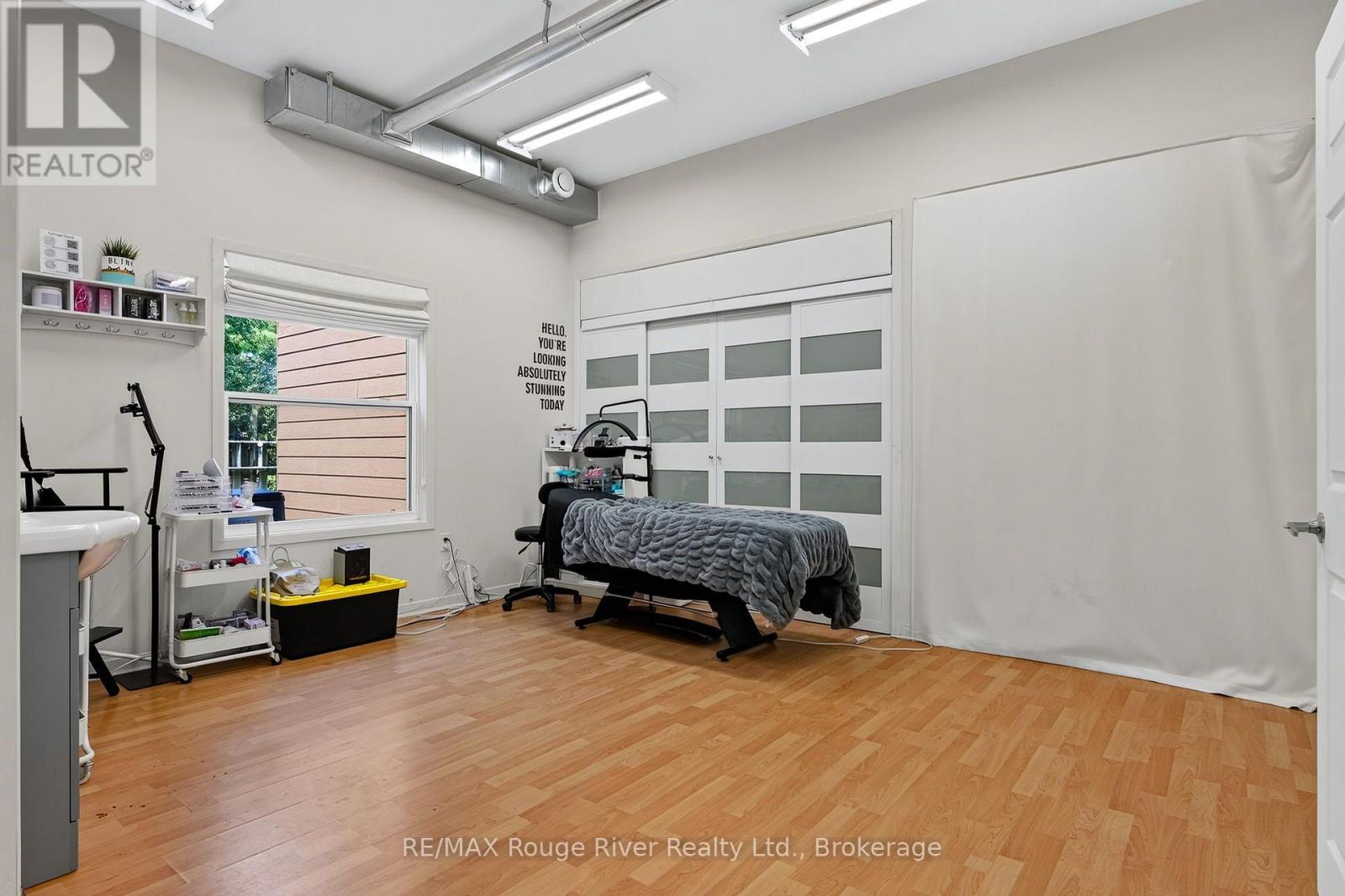 66 Elgin Street W Property Photo 26