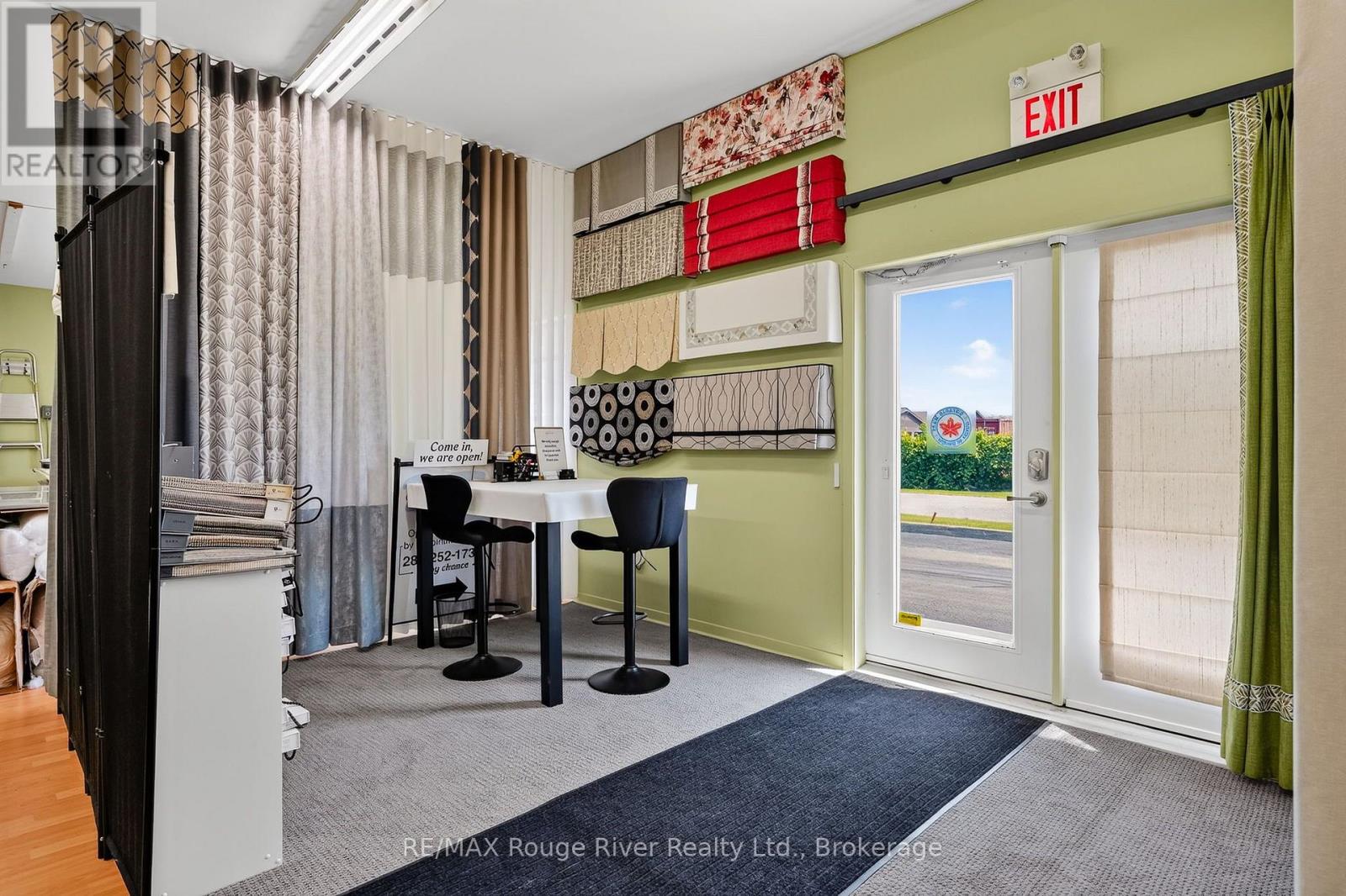 66 Elgin Street W Property Photo 34