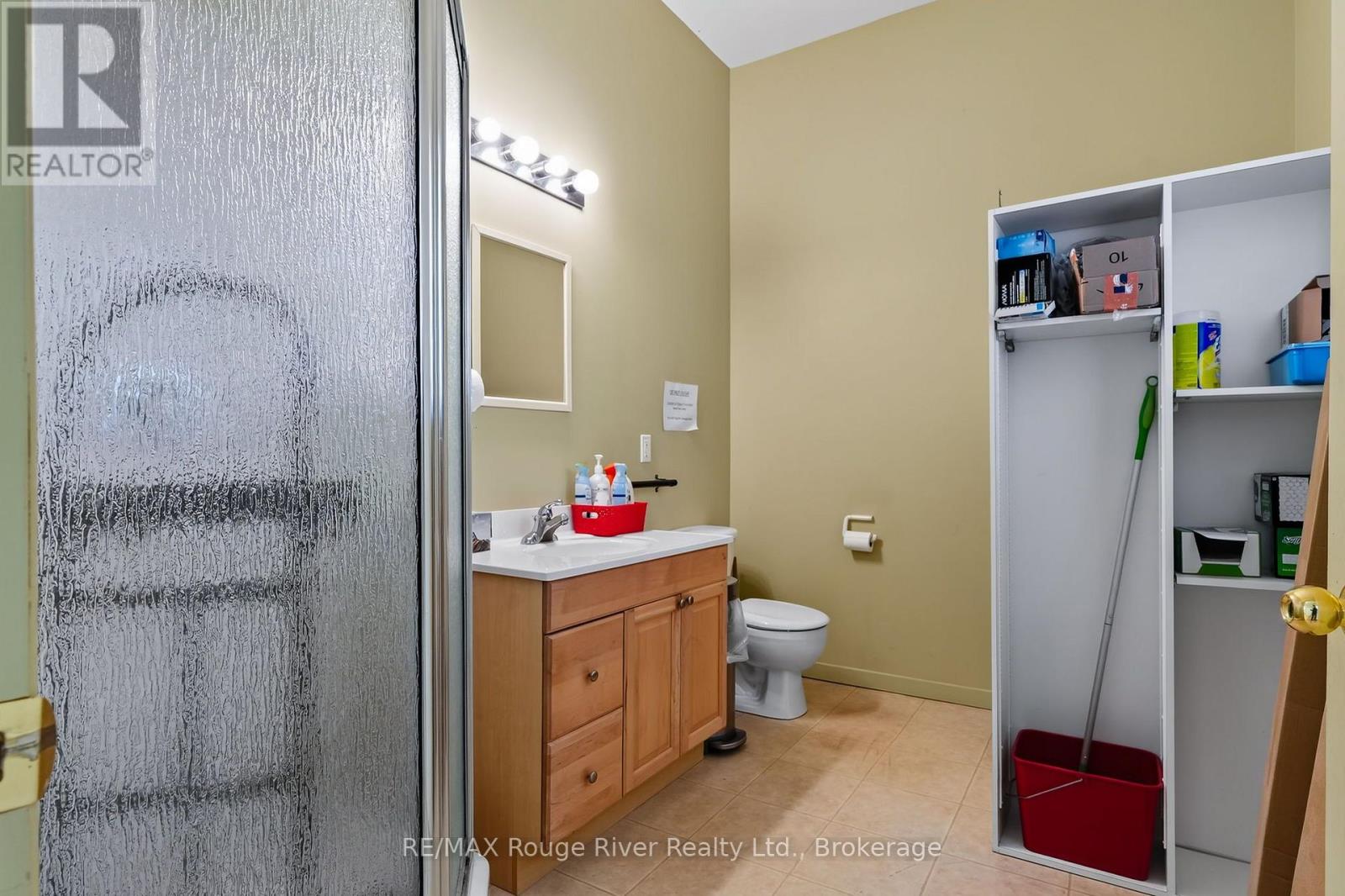 66 Elgin Street W Property Photo 45