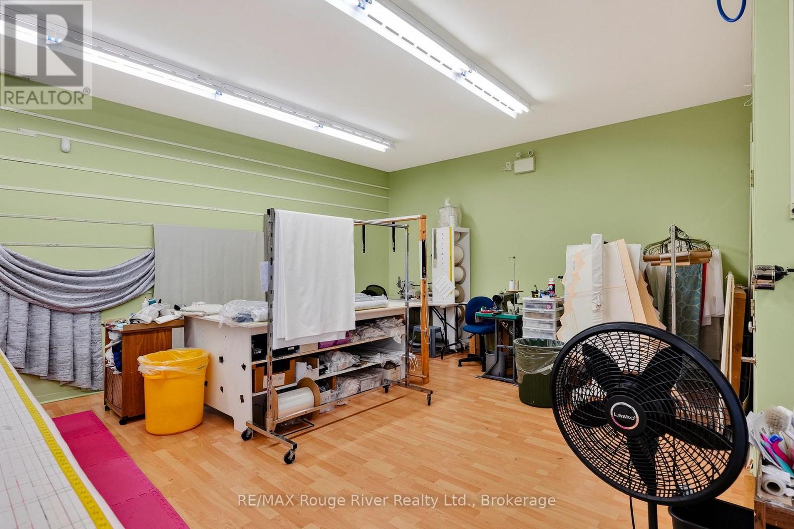 66 Elgin Street W Property Photo 46