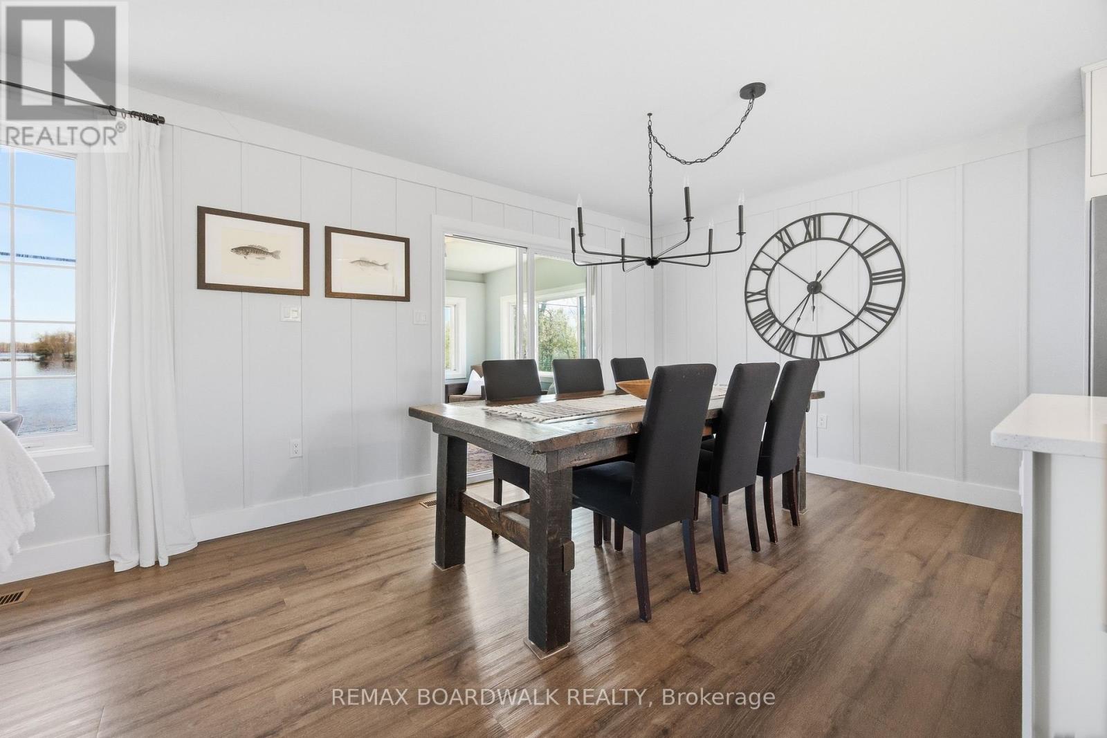 100 Mcculloughs Landing Property Photo 8