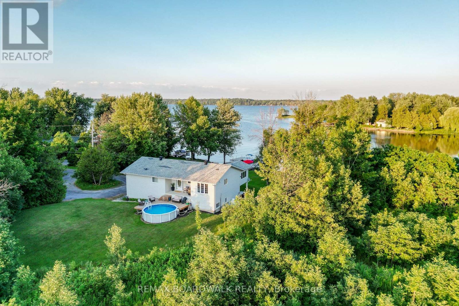 100 Mcculloughs Landing Property Photo 32