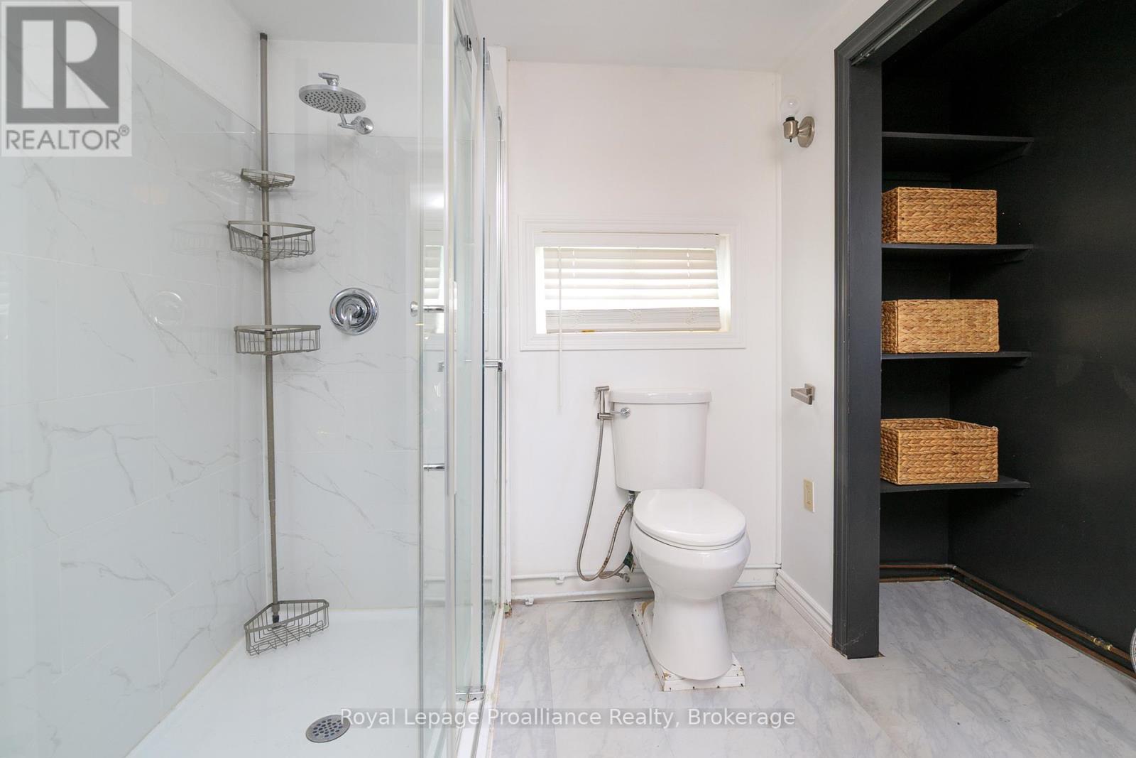 83 Moira Street E Property Photo 10