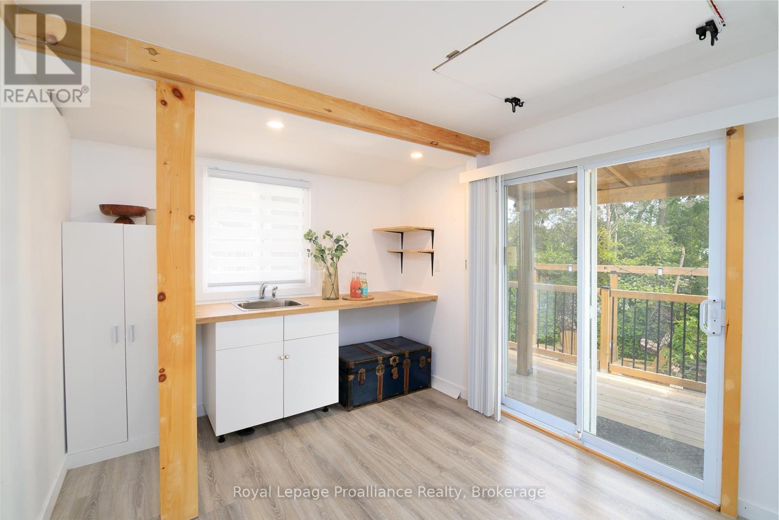 83 Moira Street E Property Photo 27