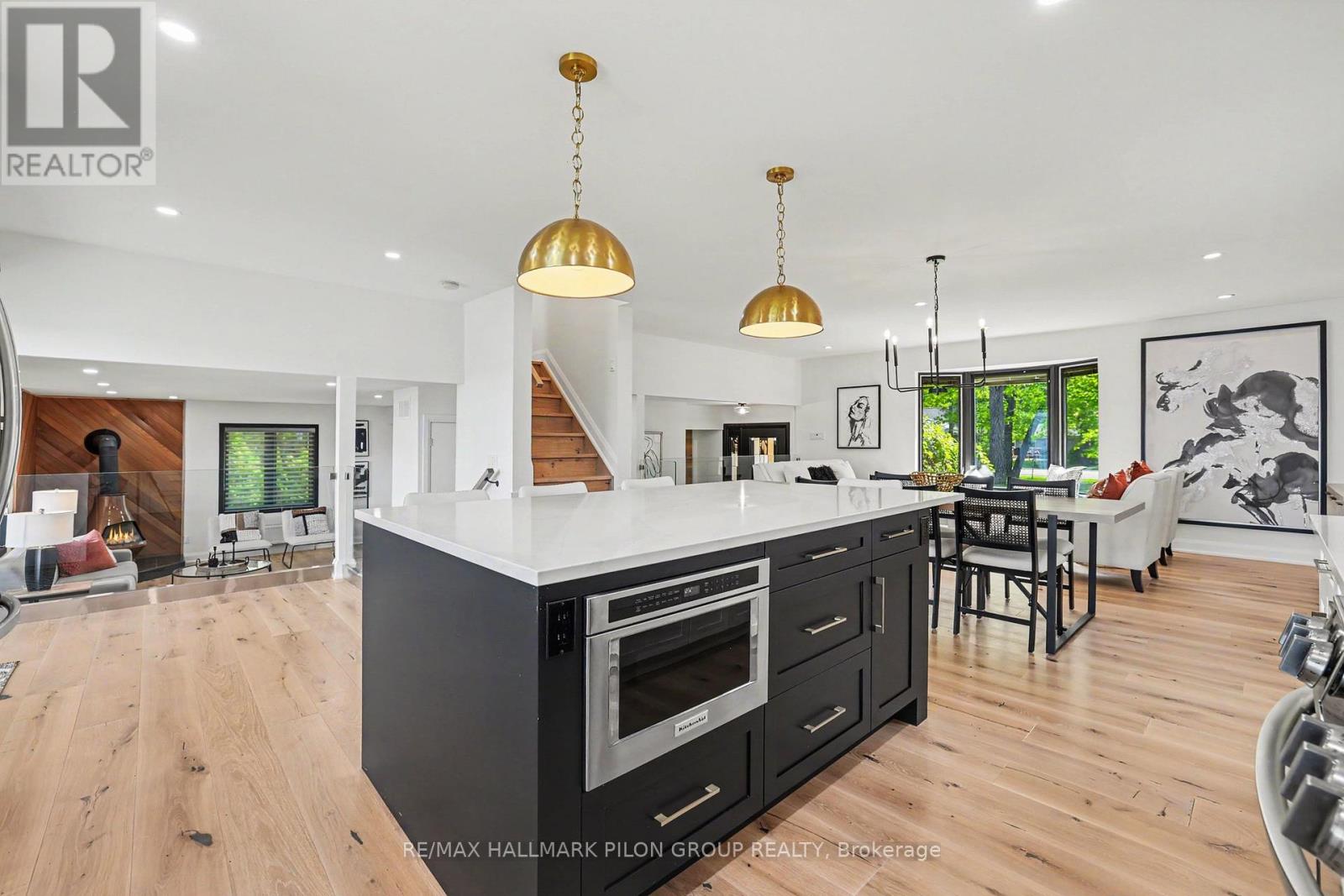 584 Bayview Drive Property Photo 14