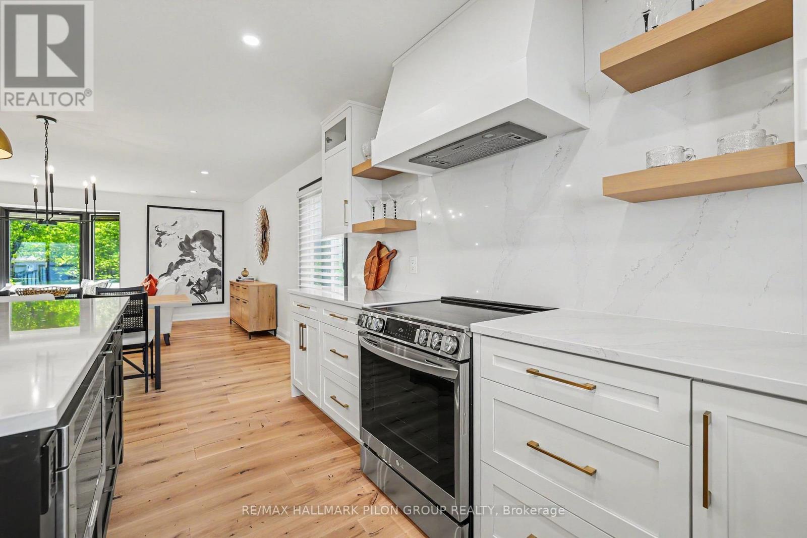 584 Bayview Drive Property Photo 15