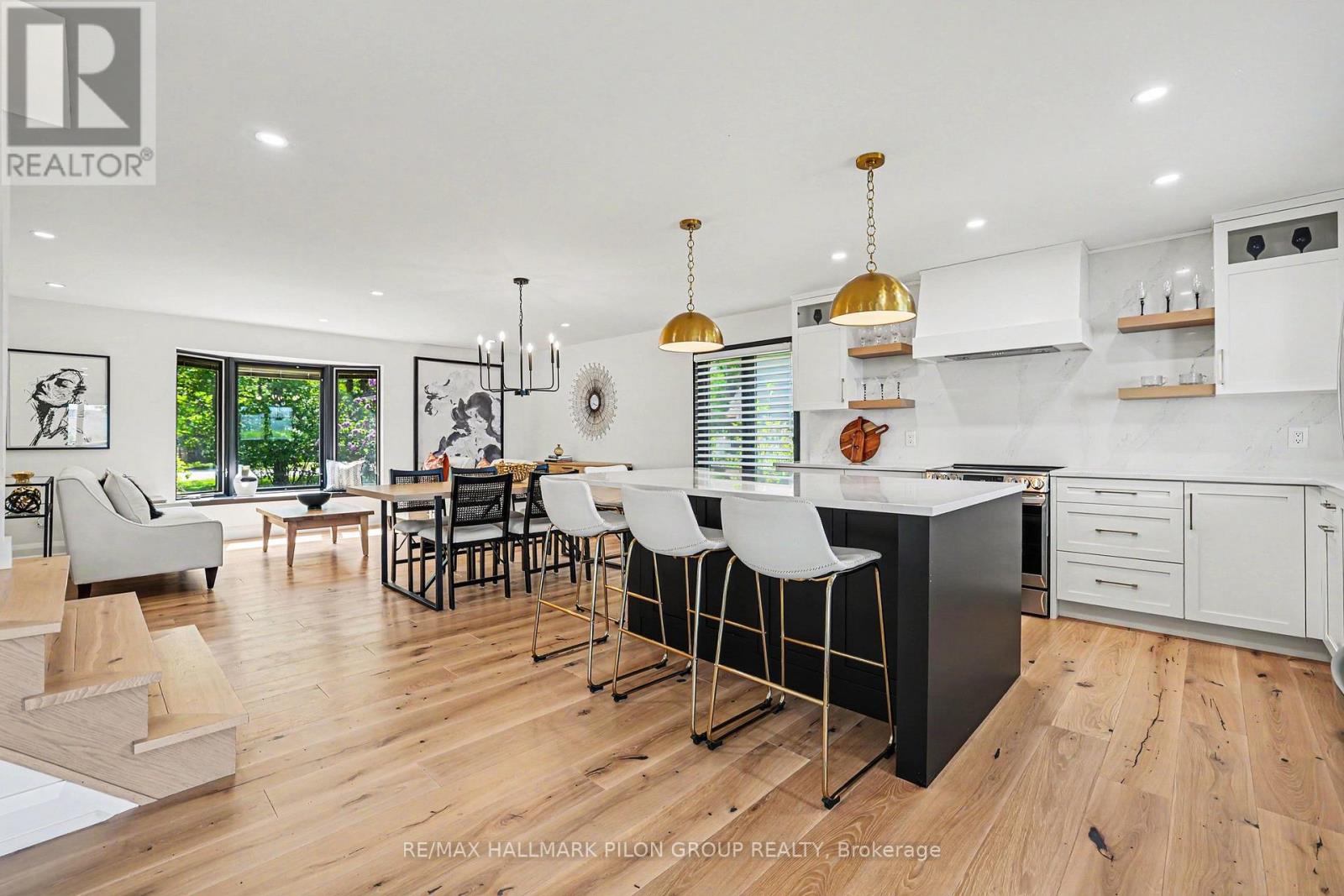 584 Bayview Drive Property Photo 16