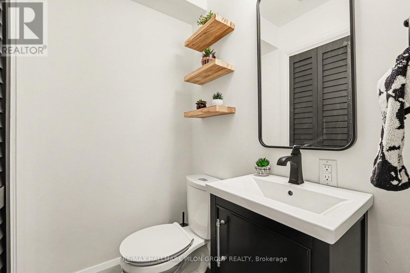 584 Bayview Drive Property Photo 17