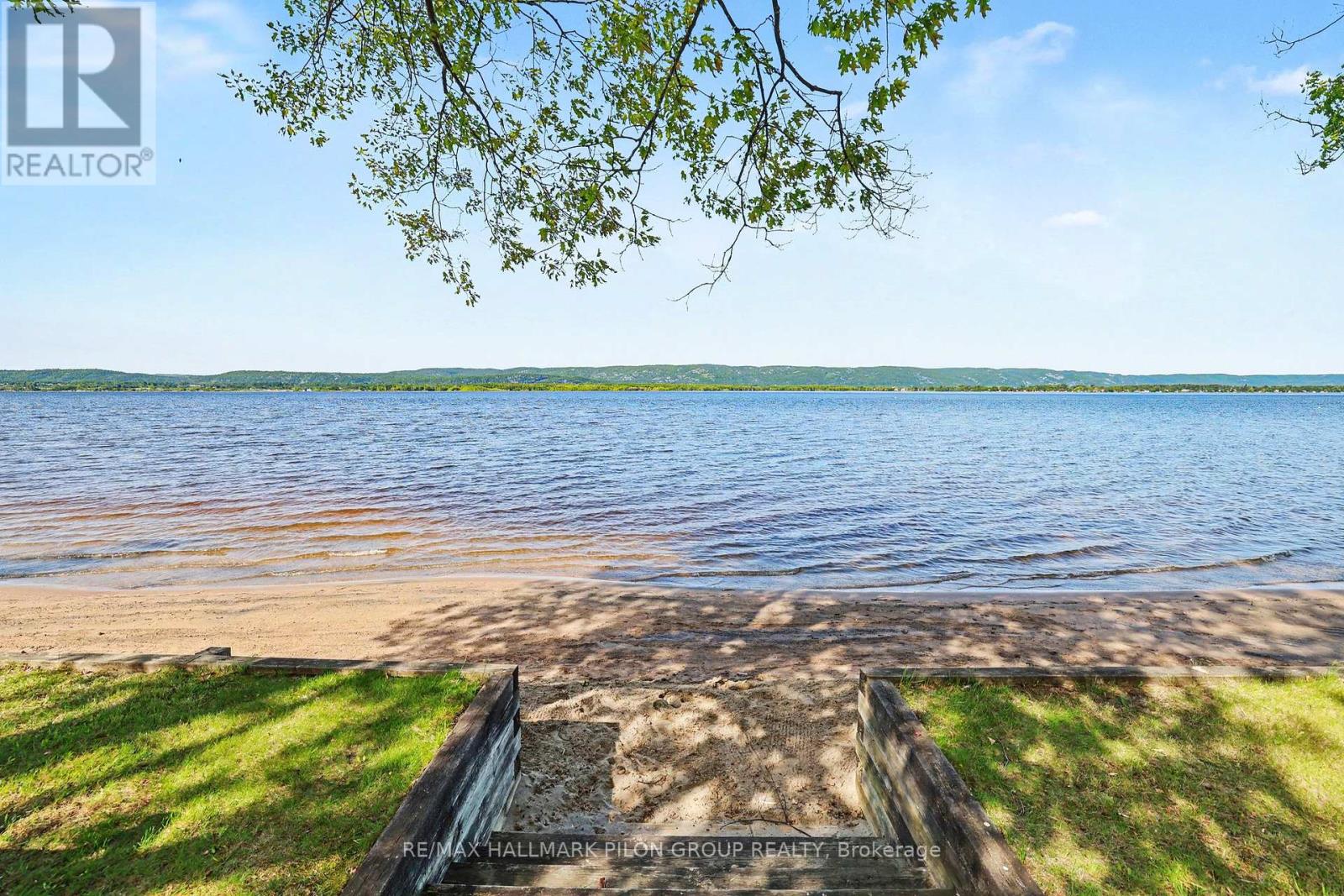 584 Bayview Drive Property Photo 30