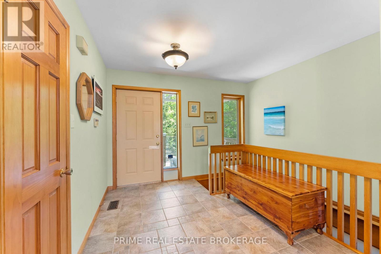 9856 Huron Place Property Photo 8