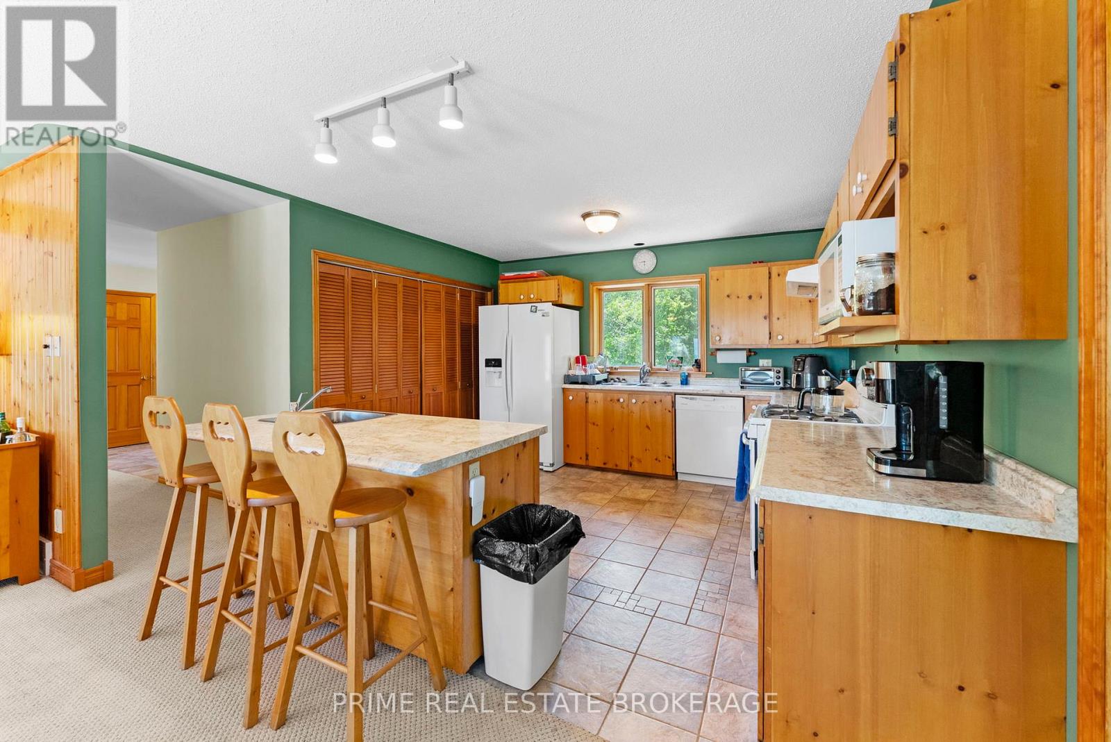 9856 Huron Place Property Photo 18