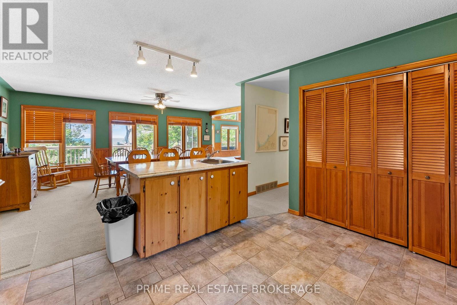 9856 Huron Place Property Photo 20
