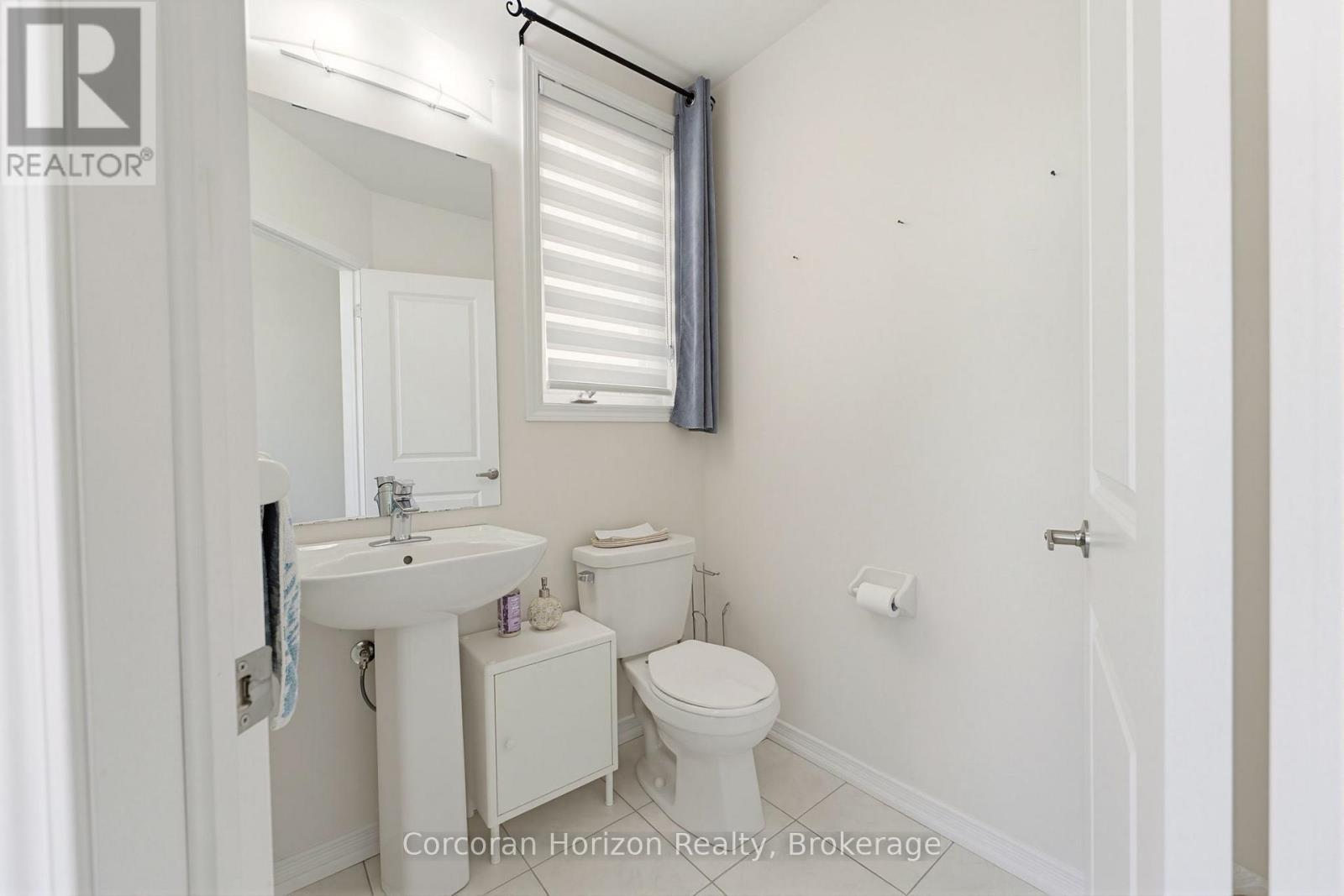 Upper - 9 Price Street Property Photo 17