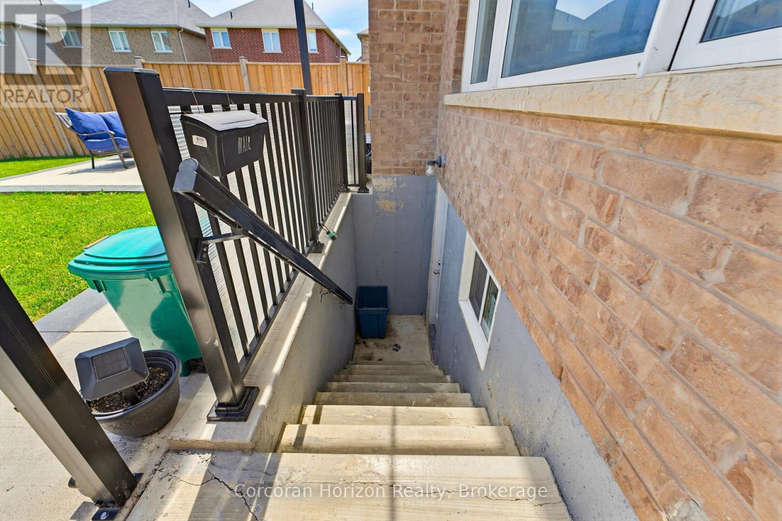 Upper - 9 Price Street Property Photo 28