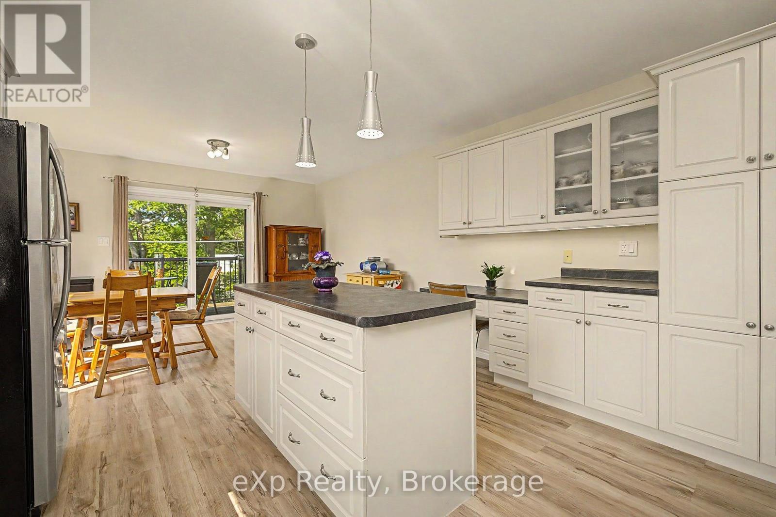 2 Mann Avenue N Property Photo 12