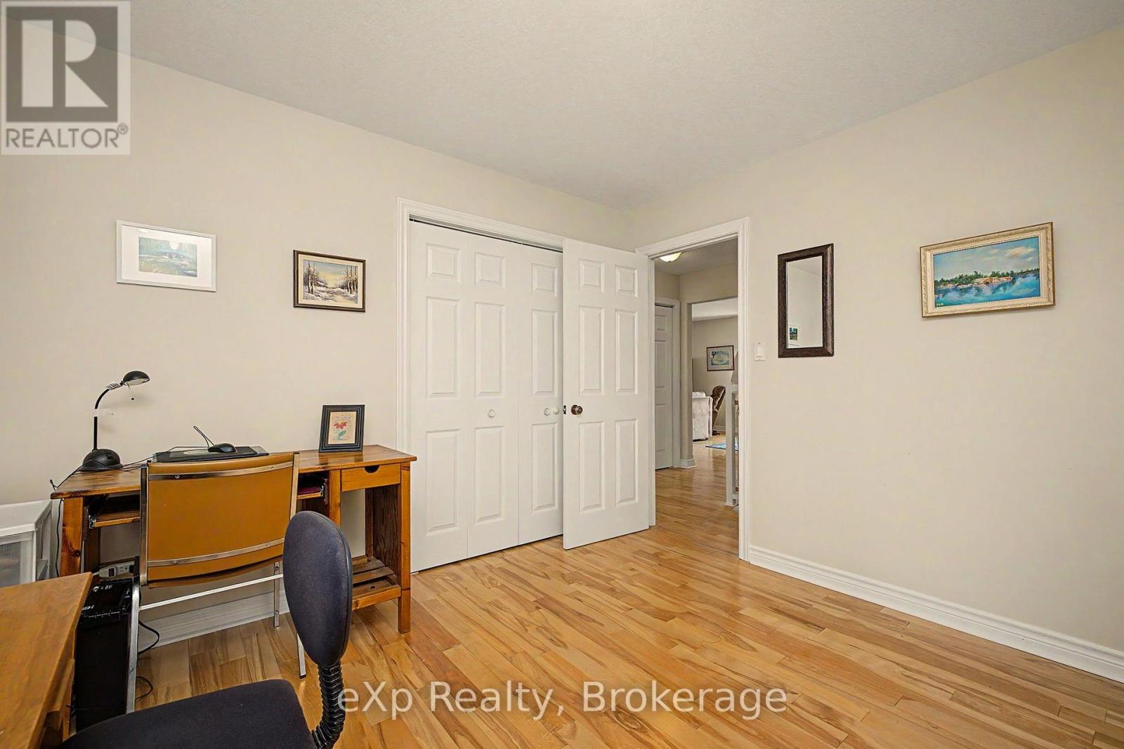 2 Mann Avenue N Property Photo 14