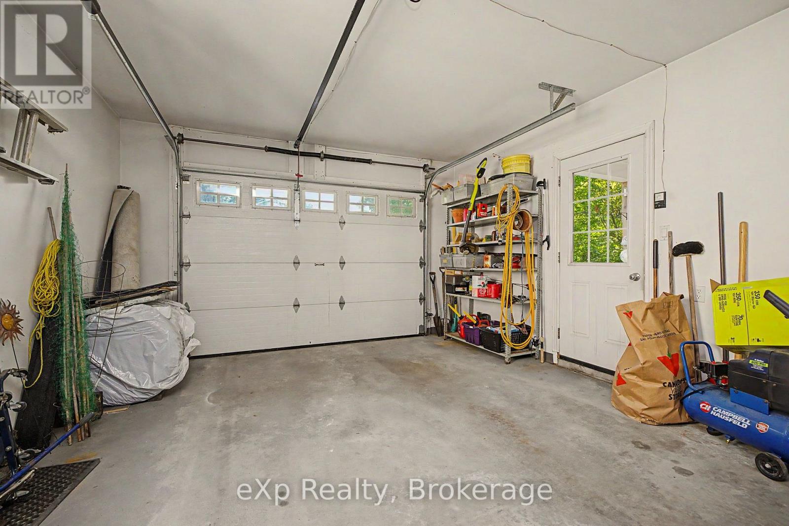2 Mann Avenue N Property Photo 33