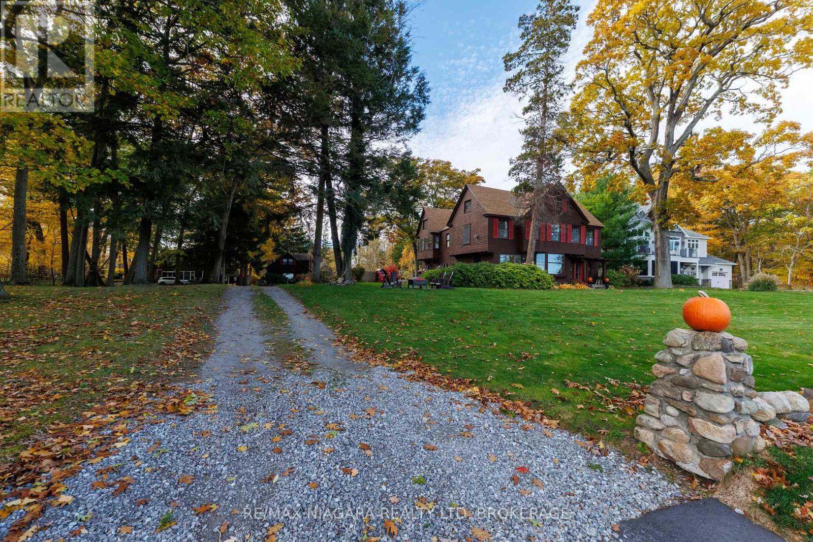 725 Point Abino Road S Property Photo 6