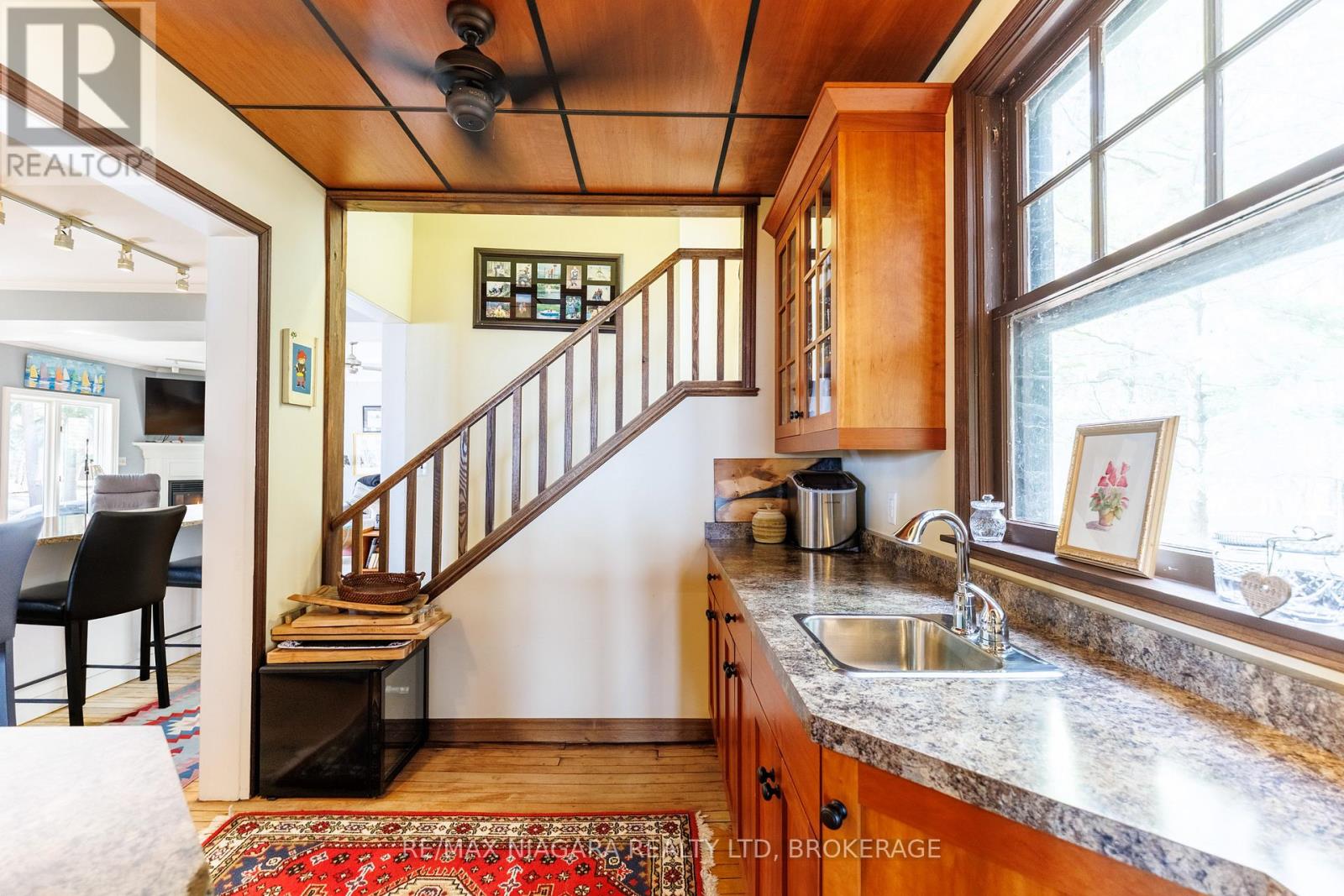 725 Point Abino Road S Property Photo 11