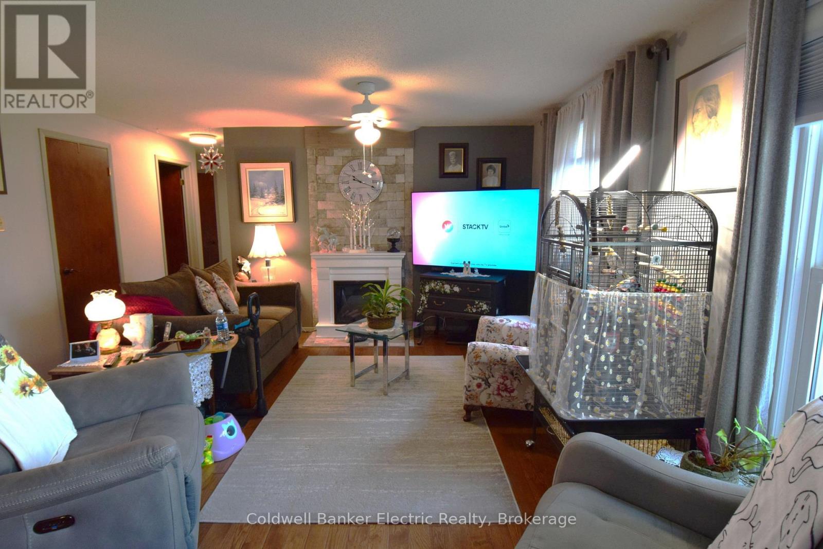 104 - 2418 Mountland Drive Property Photo 7