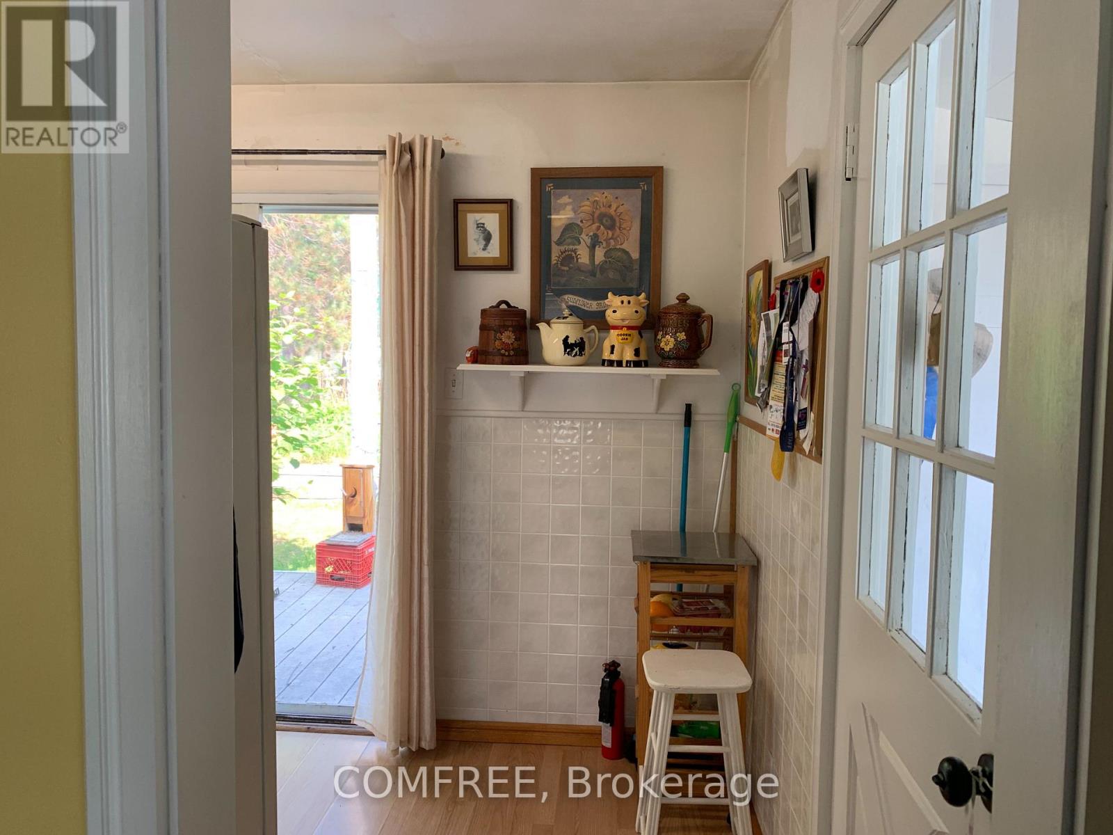 39 Lake Street Property Photo 3