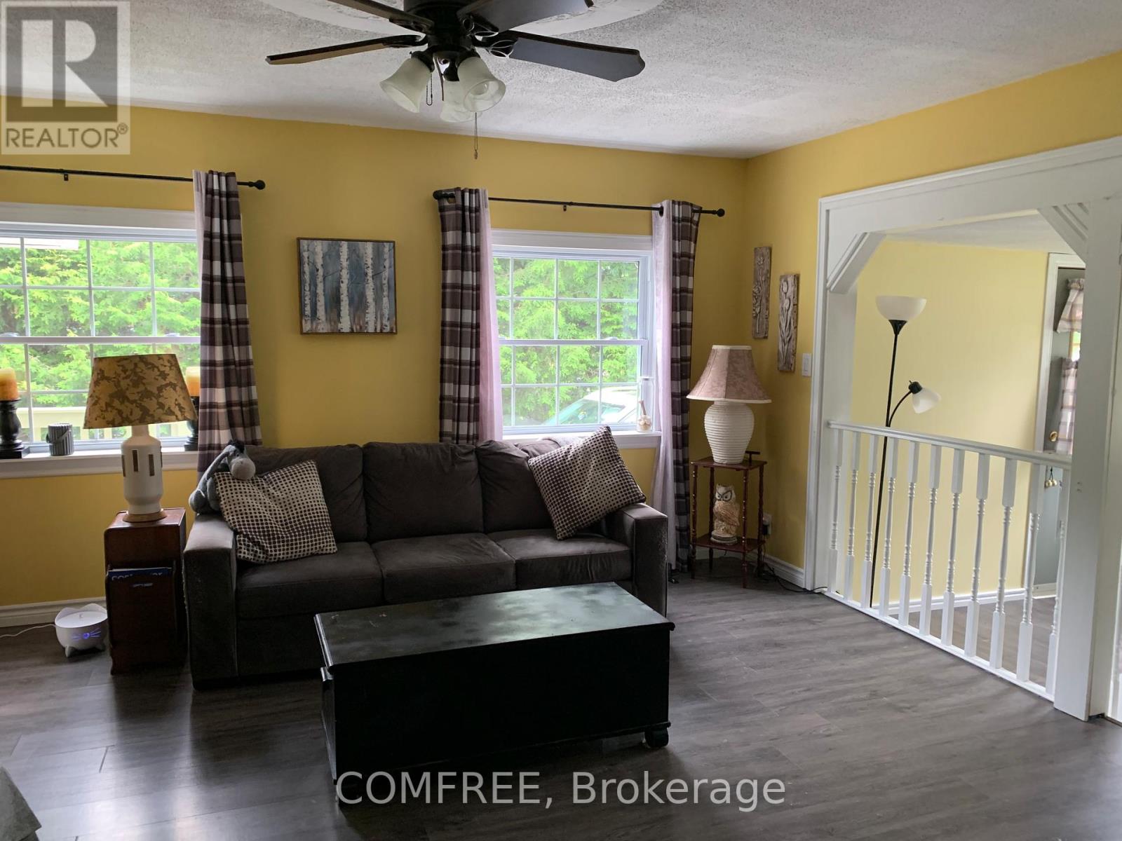 39 Lake Street Property Photo 6