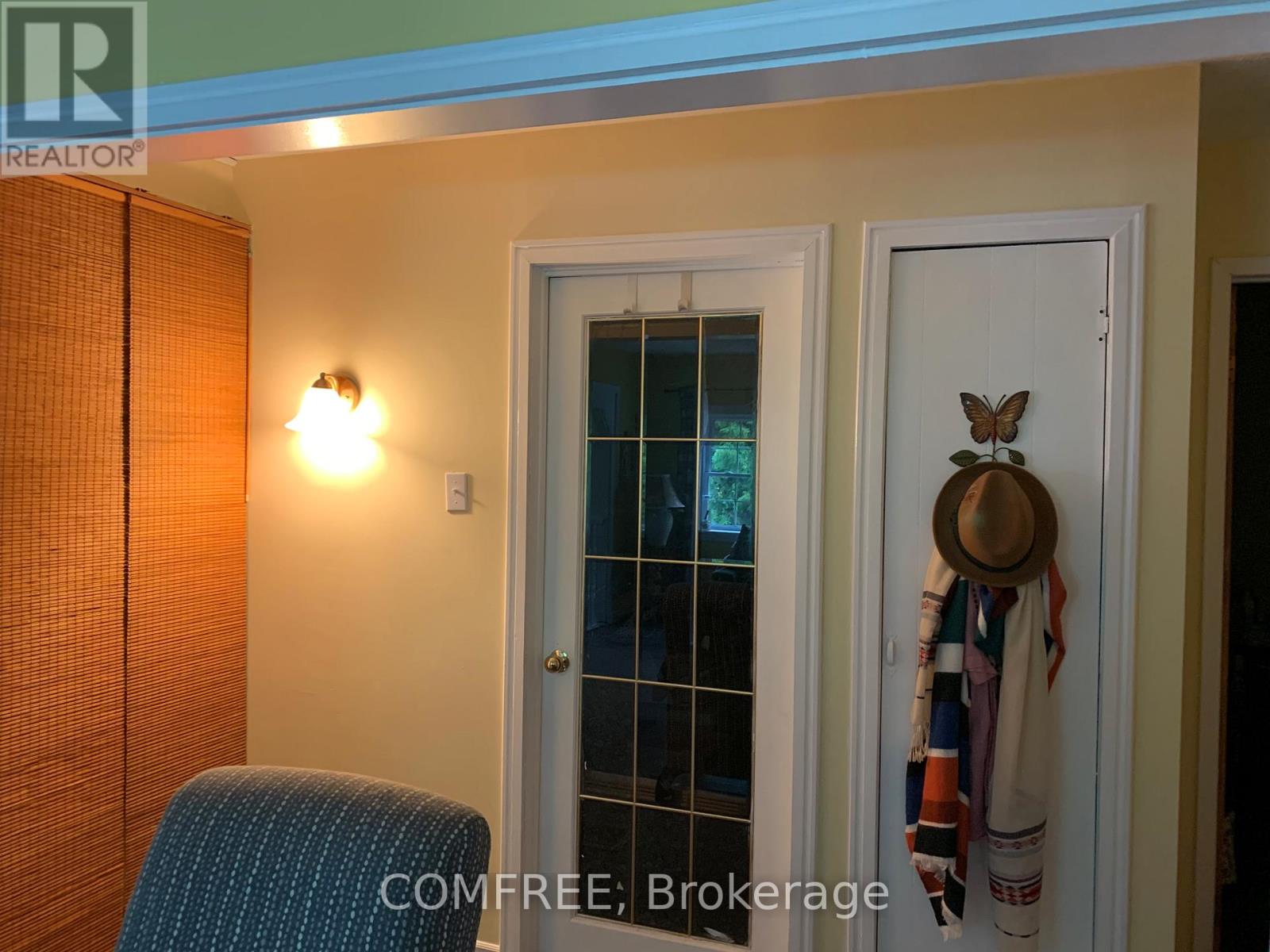 39 Lake Street Property Photo 8
